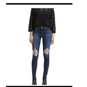 NWT Levi’s 711 Skinny Ripped Jeans Mid Rise Sculpt Soft size 16W New